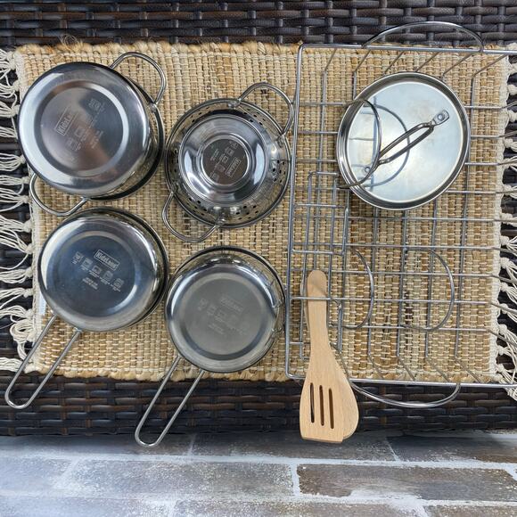 Kidzlane Stainless Steel Pots & Pans Play Set 8 pieces age 3-6 - Picture 11 of 11